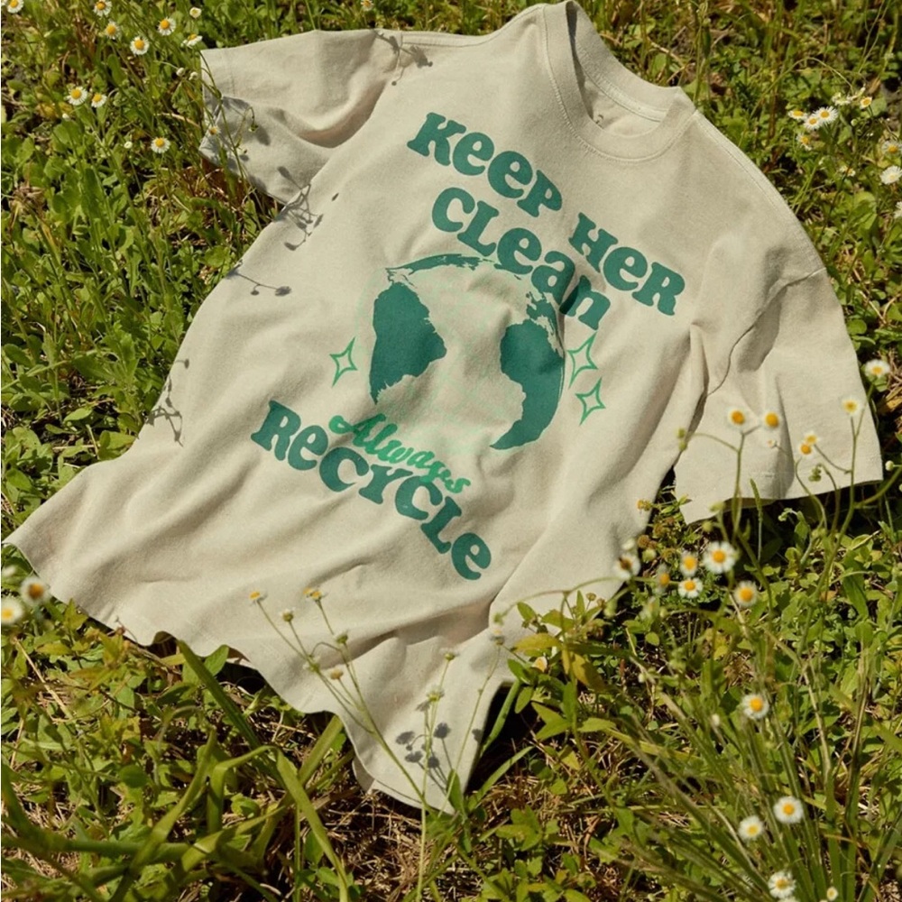 URBAN OUTFITTERS DESERT DREAMER ALWAYS RECYCLE TEE T-SHIRT - Picture 3 of 8